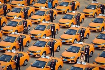 西安出租車新規(guī)落地 4月1日起正式實施 小微型客車租賃經(jīng)營服務(wù)納入規(guī)范管理